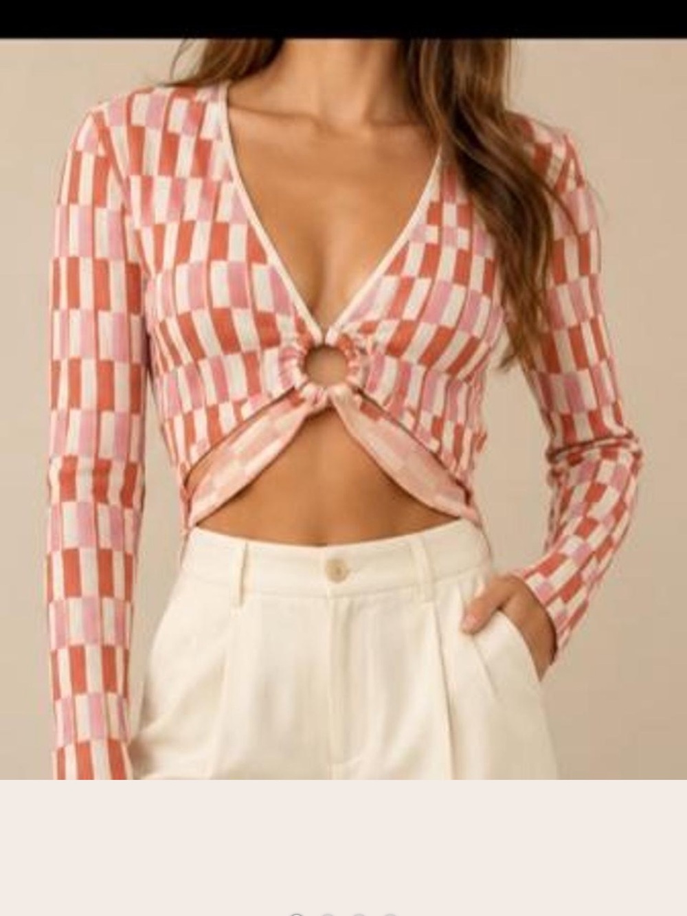 vestique Pink & Tan Checker Ring-Front Long Sleeve Crop Top